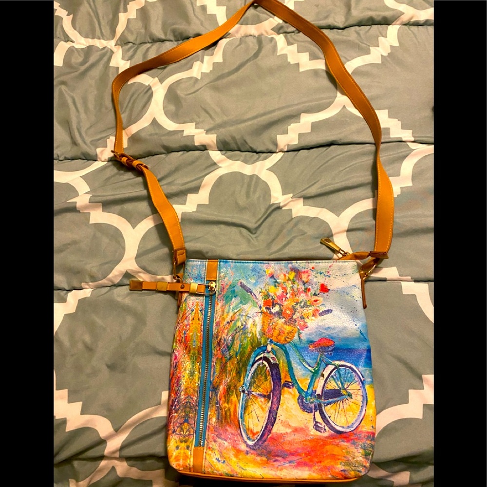 Leoma lov grove purse. Like new.